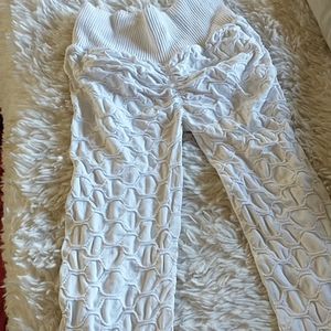 Leggings 🤍, price offers?!✨